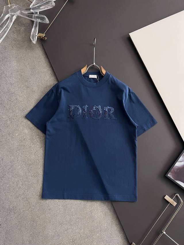 Dior Dior 迪奥 Dior Cd 微宽版型S-Xl Dior 26Ss官网永远不败 经典款 永久精品 专柜永恒联名款 胸前花卉字母贴布刺绣+后背丝绒简约