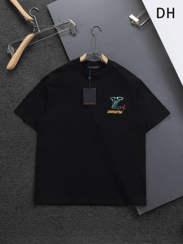 Louis Vuitton 路易威登 1V 驴家 Lv Lv 微宽版型S-Xl Lv 26Ss新品专柜同步专柜上架 多重重工艺 胸口涂鸦字母小Logo+后背涂鸦