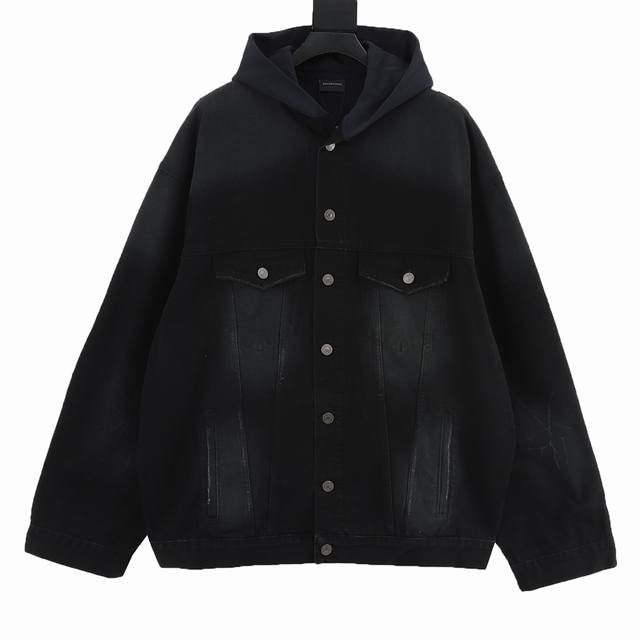 Balenciaga巴黎世家Blcg 刺绣拼接连帽牛仔外套 定制锁纹纯棉牛仔料及磨绒卫衣料，采用进口机刺绣工艺，烂边吊烂技术实现自然烂边效果，高温蒸汽和磨砂纸的