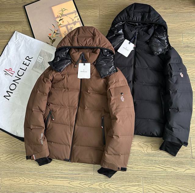 Moncler ｜Montgetech帽可脱卸羽绒滑雪夹克 谁还在为男生选雪场羽绒服纠结？Montgetech这件直接把“颜值+性能”焊在身上，看完参数真的挑不