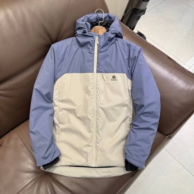 轻量化保暖棉服 黑拼 蓝拼 霞粉拼 柔紫拼 尺码S到2Xl男女同款情侣装 太阳鸟同设计 ，同色系拼接款式，功能性网格面料防水透气耐磨保暖，直下摆设计可调节下摆绳