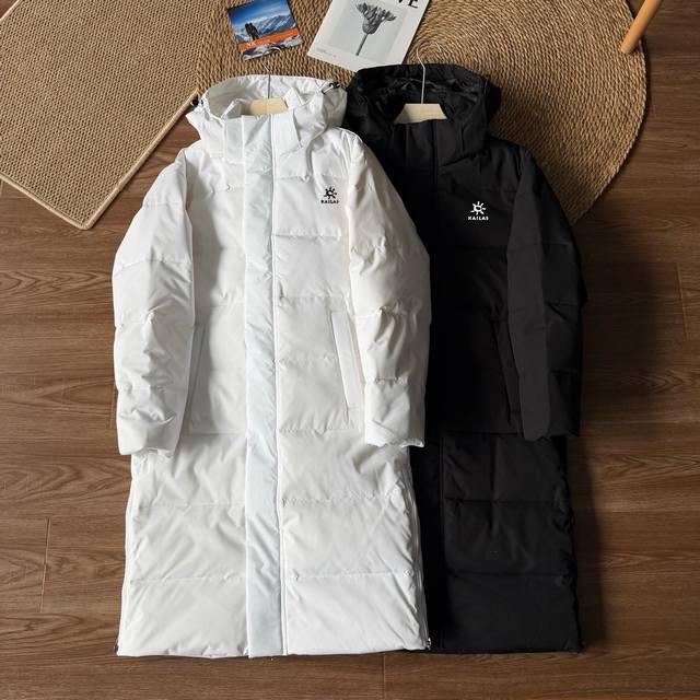 小太阳长款羽绒棉服 情侣过冬硬核战袍 黑色 白色 M-3Xl 秋冬保暖还得是长款！这款迪家同款羽绒棉服，男女同款直接闭眼入情侣款，性价比直接拉满 100%羽丝填