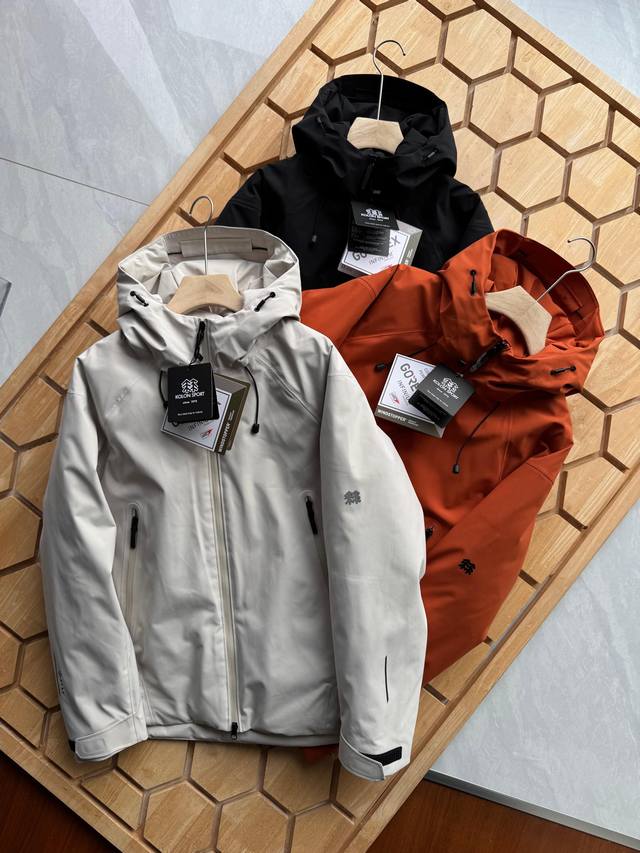 Kolonsport可隆科技硬核向！户外休闲情侣款羽绒服！B1382 源自1935年冰雪运动基因，可隆户外休闲羽绒服以专业定义冬日温暖。Heat Navi光热转