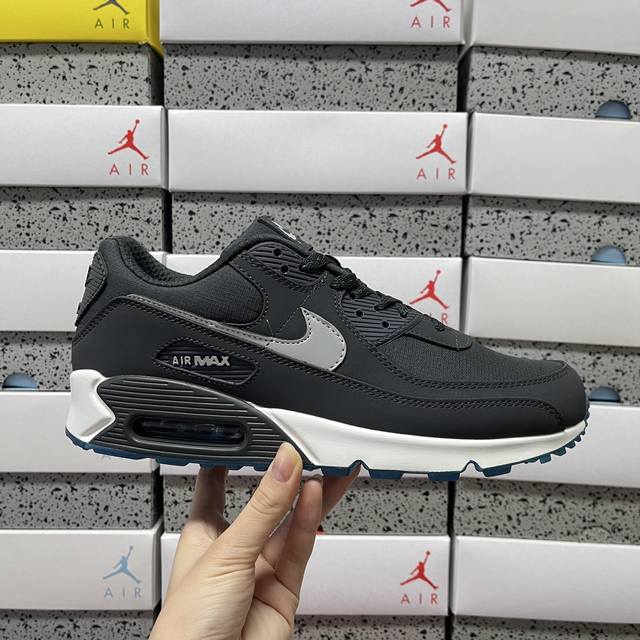 纯原 Nike Air Max 90 黑白色 小气垫运动鞋 Fv0381 001 尺码：40-46
