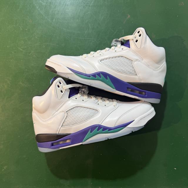 Y3特价 结账 psg X Jordan Air Jordan 5 Retro Hq7978-100 白紫葡萄 Size：36 36.5 37.5 38 38.