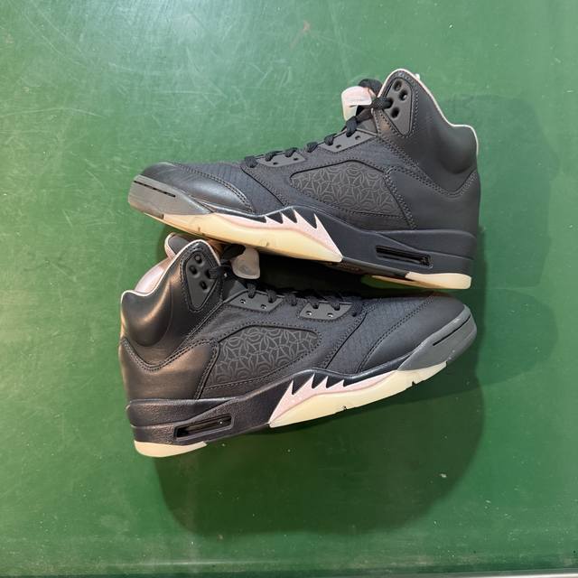 Y3特价 结账 psg X Jordan Air Jordan 5 Retro Hq3004-001 黑粉 Size：36 36.5 37.5 38 38.5