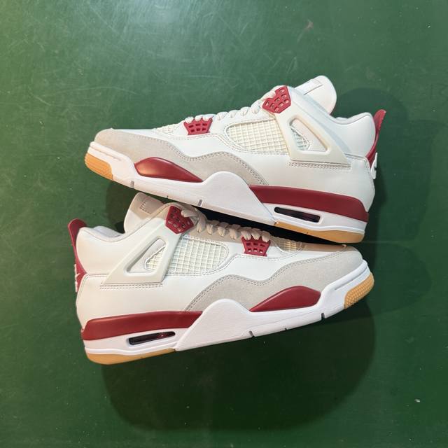 Y3特价 结账 Nike Sb X Jordan Air Jordan 4 pine Green Dr5415-106 白红 联名款 Size：36 36.5