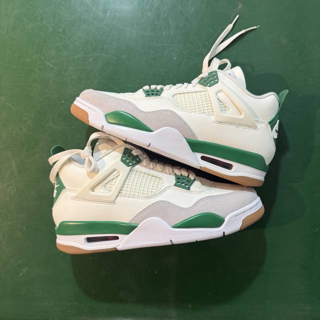 Y3特价 结账 Nike Sb X Jordan Air Jordan 4 pine Green Dr5415-103 松木绿 联名款 Size：36 36.5