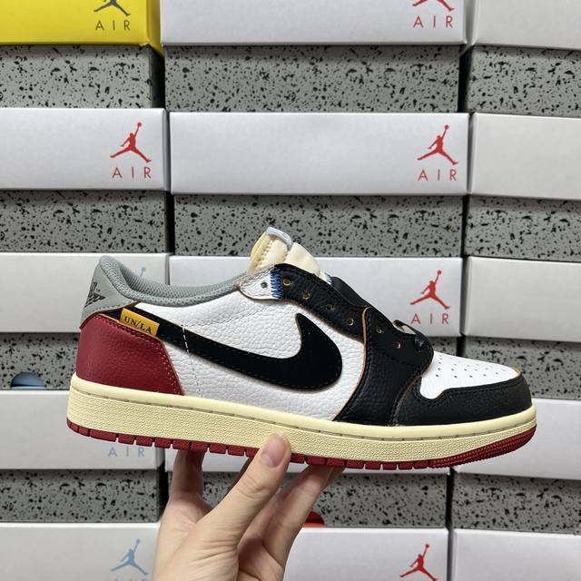 FNike Air Jordan 1 Retro Low Og 耐克 Aj1乔1低帮休闲板鞋 Hv8566 106 尺码:36 36.5 37.5 38 38.