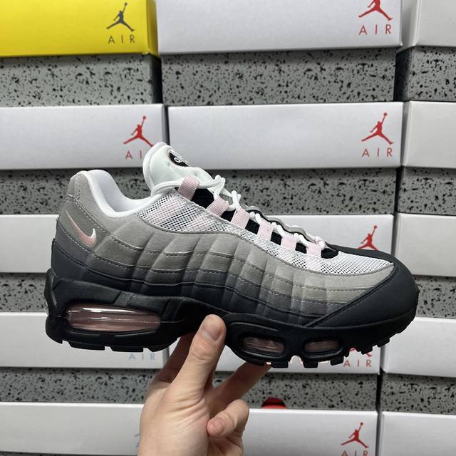 Kz Corteiz X Nike Air Max 95 灰粉 Hj5996 001 尺码：40 40.5 41 42 42.5 43 44 44.5 45 4