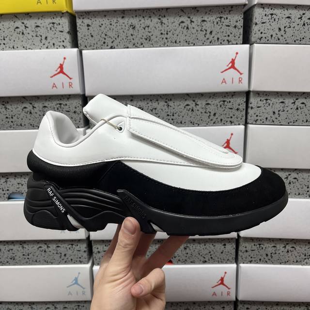 Y Raf Simons Antei 先锋潮流 复古低帮休闲鞋 Hr740001S 尺码：41-45