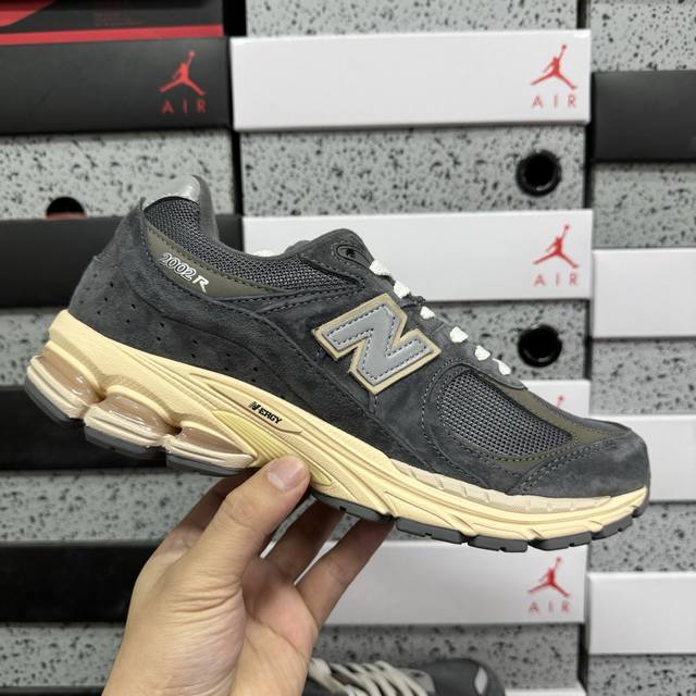 纯原 New Balance 2002系列 复古休闲跑步鞋 M2002Rho 尺码：36 37 37.5 38 38.5 39 40 40.5 41 42 42