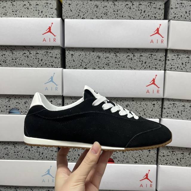 W Alo Sunset Sneaker 休闲城市通勤训练跑步鞋 A0891U 尺码：35-41