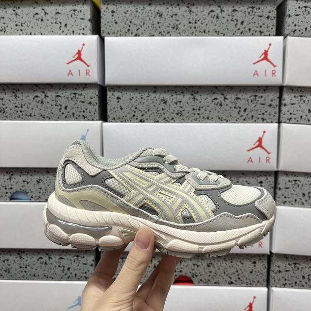 W Asics Gel-Nyc pre-School Heritage 1204A1#76-100 Size：24 25 26 27 28 29.5 30 31