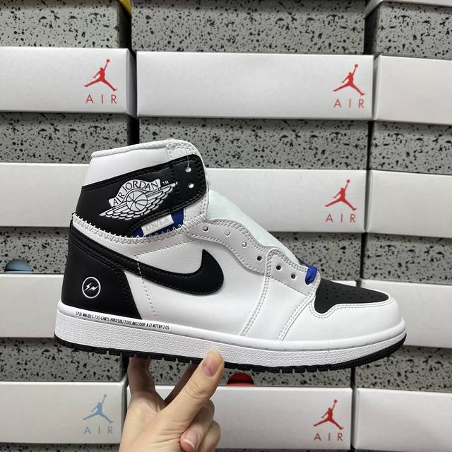 清远 Ike Air Jordan 1 Retro High Og Aj1代迈克尔 乔丹高帮耐克经典复古百搭休闲文化运动篮球鞋 Ii7282 100 尺码:36