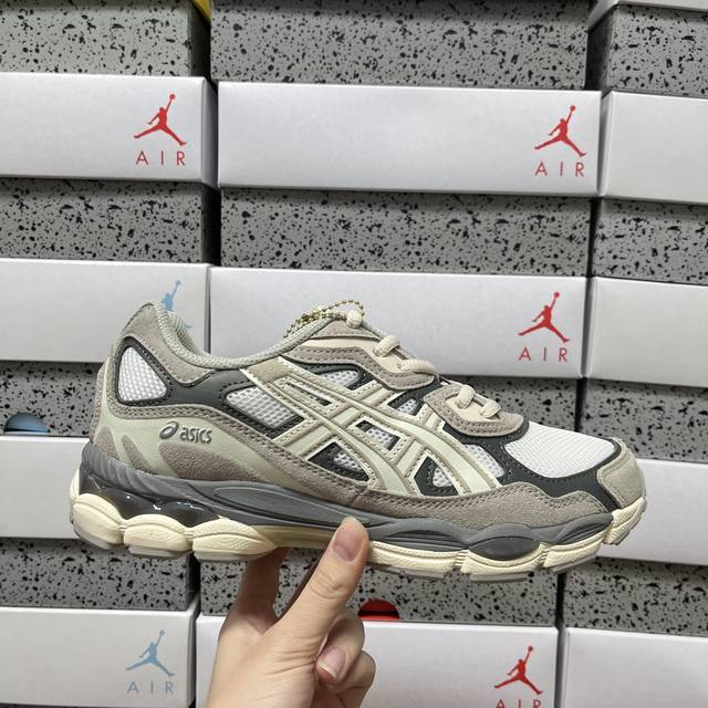 纯原 Asics Gel-Nyc 亚瑟士运动休闲透气专业跑鞋 1201Ａ789 103 尺码：36 37 37.5 38 39 39.5 40 40.5 41.