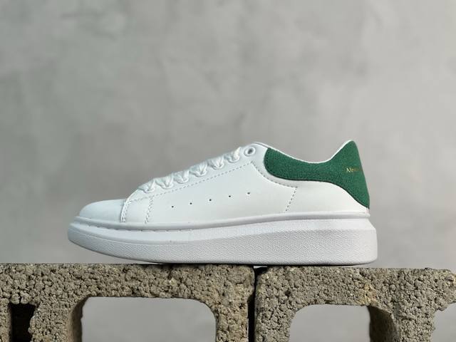 双十二福利特价！ 客订麦昆福利套现！ 尺码35-45，全码输出！ 外贸回流订单！4000+库存套现，机不可失！两位数的价格p随意冲！品质拍细节图，活动放心买卖！