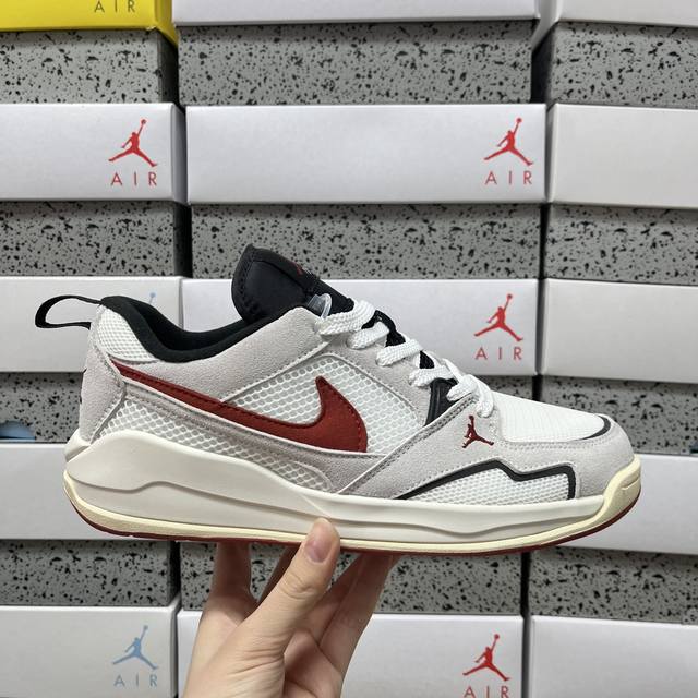 N Air Jordan Cmft Era Aj 乔丹复古运动板鞋 Hj6777-101 尺码：36 36.5 37.5 38 38.5 39 40 40.5