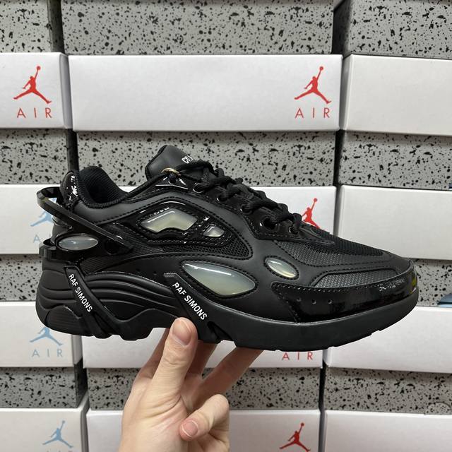 Y Raf Simons Cylon-21 织物皮革 圆头系带 低帮 生活休闲鞋 货号：Hr740011L 尺码：37-45