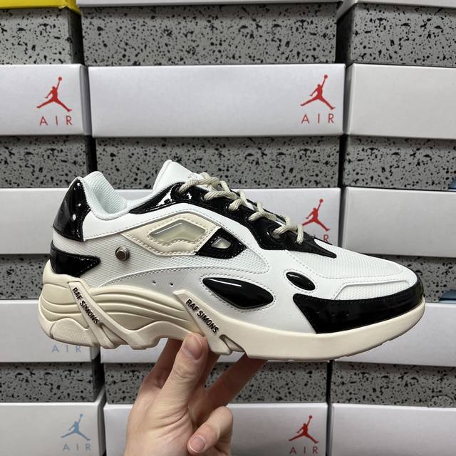 Y Raf Simons Cylon-21 织物皮革 圆头系带 低帮 生活休闲鞋 货号：Hr740010L 尺码：37-45