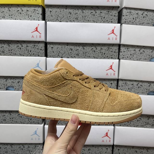 K Jordan Air Jordan 1 Low Flax 亚麻棕 Hv4089 200 尺码：36 36.5 37 38 38.5 39 40 40.5 4