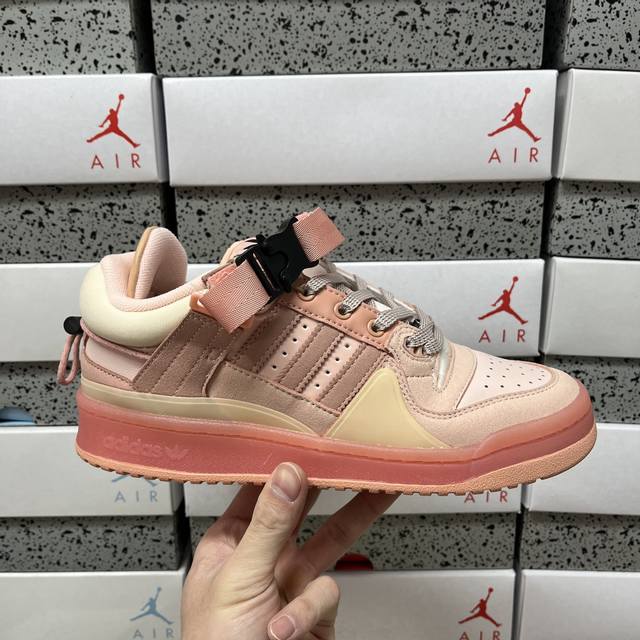 Y Bad Bunny X Ad Forum Low 粉兔 Gw0265 尺码：36 36.5 37 38 38.5 39 40 40.5 41 42 42.5