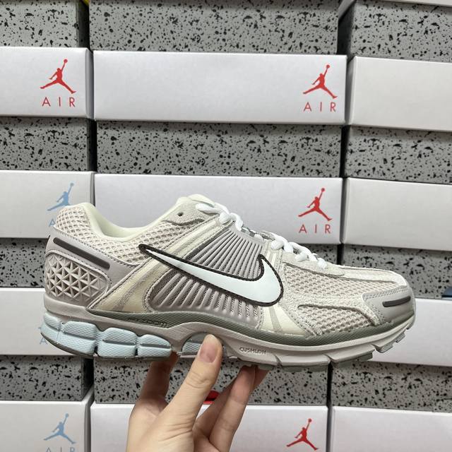 纯原 Nk Vomero 5 V5跑鞋 浅卡其 Fz3653 104 尺码：35.5 36 36.5 37.5 38 38.5 39 40 40.5 41 42