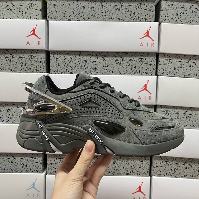 纯原 Raf Simons Antei 先锋潮流 复古低帮休闲鞋 Hr74000 3L 28 尺码：37 38 39 40 41 42 43 44 45