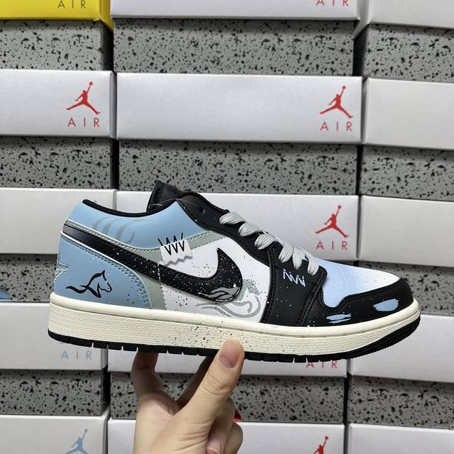 K Air Jordan Aj1 Low 低帮 553558 081 Size：36 36.5 37.5 38 38.5 39 40 40.5 41 42 42