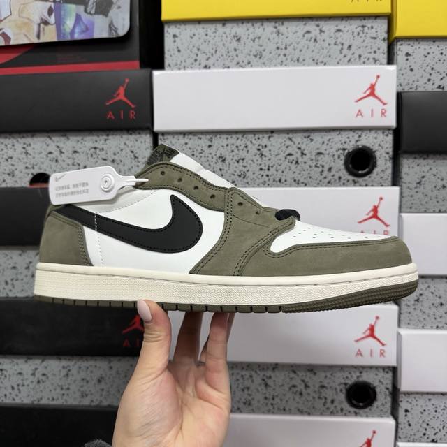 H Travis Scott X Air Jordan 1 Low Og Aj1 乔1倒勾低帮 Hq6998 200 尺码：36 36.5 37.5 38 38