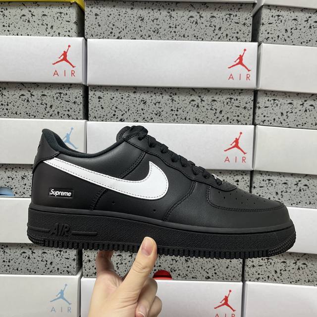 Max Nk Air Force 1 Low ‘07 空军一号Sup联名黑色白勾 Cu9225 002 尺码：36 36.5 37.5 38 38.5 39 4