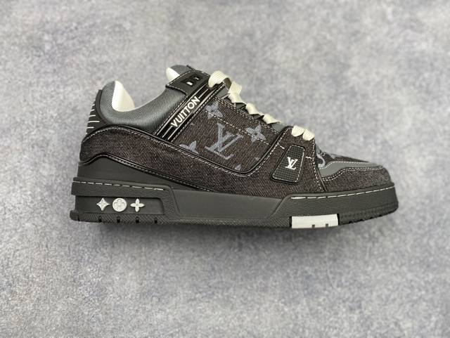 终端放店 独家甄选 现货入库 独家高定版最强平替 价格p优势碾压市场 救市批次 高端零售 外贸专供 原版购入开发 正确空胶工艺 Zp级全套包装 完美楦型 正确卡