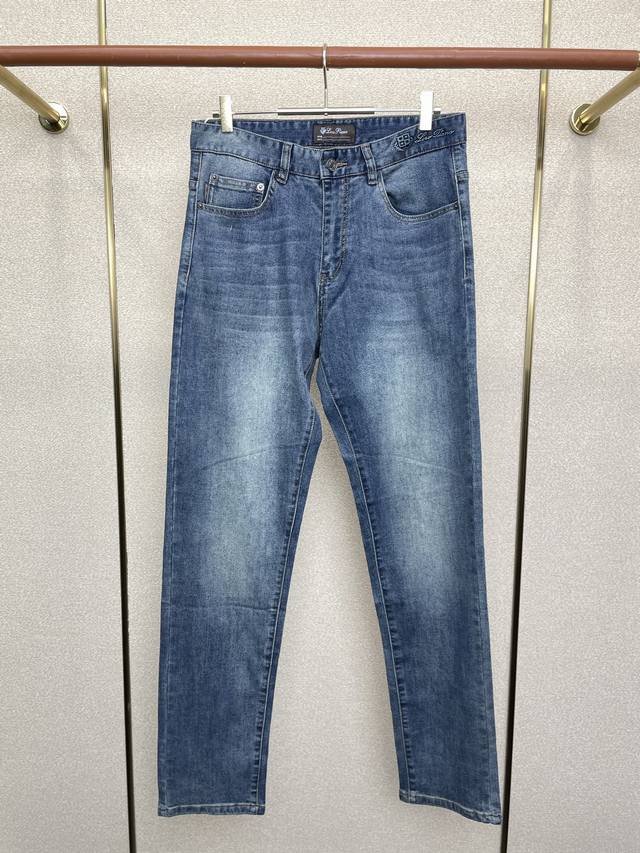 Lp-Loro piana诺悠翩雅独家专供新款休闲牛仔裤高端版本！专柜定制面料 透气舒适度高，细节无可挑剔，品牌元素设计理念，体现高品质。手感细腻柔软！呈现休闲