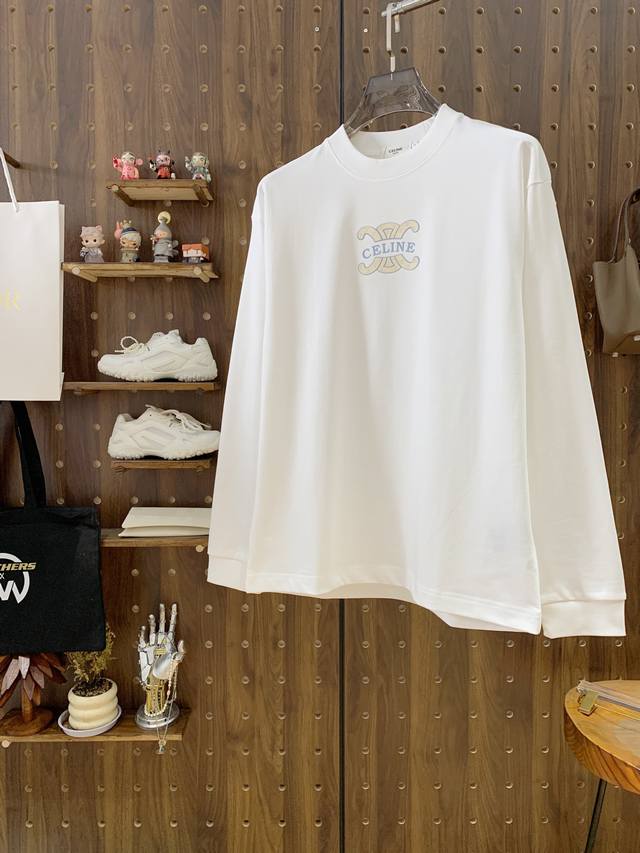 赛琳 Celin..高端定制 2025秋冬新款首发专柜最新款长袖打底单穿400克纯棉重工凹凸图案设计 领子袖子螺纹设计 高端订制 设计前卫时尚！品牌Logo重工