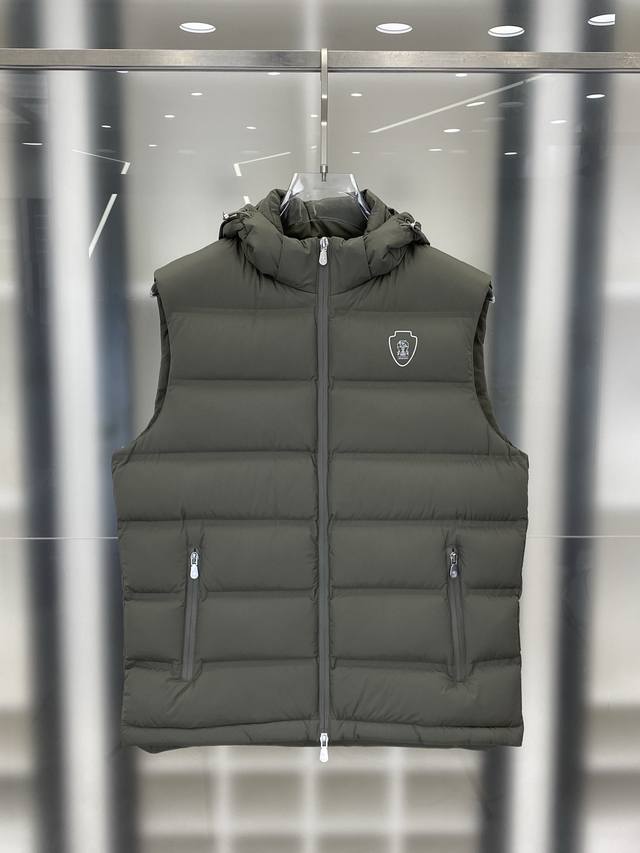 Lp-Loro piana 诺悠翩雅 Ss秋冬新款官网同步羽绒马甲 原版1:1订制五金配件全进口原版定制 欢迎专柜对比 绝对的高品质 采用顶级90白鸭绒 超柔软