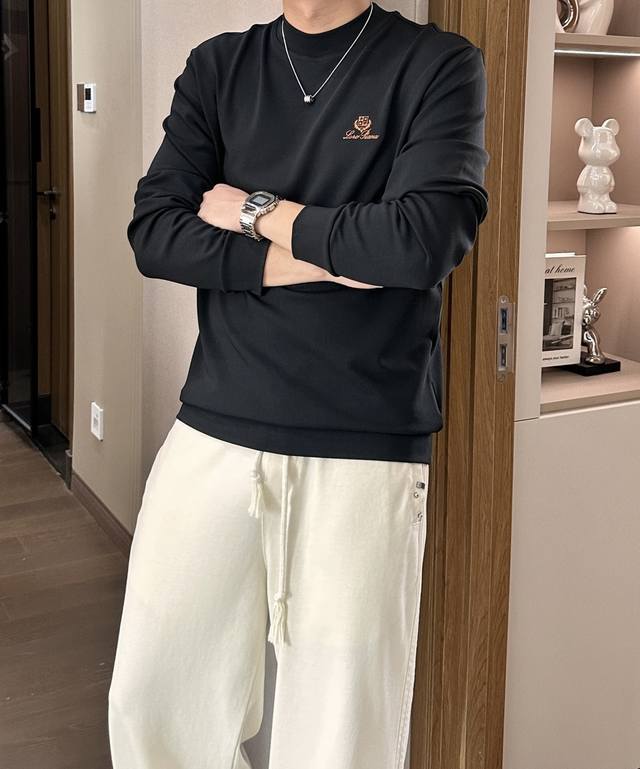 Lp2025秋冬新款长袖，定制面料，独特工艺Logo，舒适性与透气性兼优，柔软抗皱弹性和垂性极佳，无论是单穿或是内搭都是帅气十足，追求奢华高贵优雅风范，打造不凡