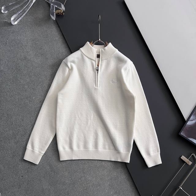 Lp秋冬新款男女同款高克重针织羊毛开衫，配色标识条纹工艺设计！钩织标识条纹修饰，设计经典配色钩织设计！此款毛衣甄选客供进口100％针织羊毛材质！面料手感偏厚实，