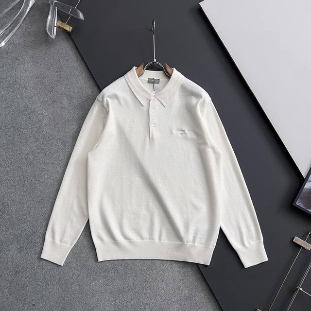 Cd* 25Fw秋冬打底翻领毛衣！高品质意大利进口面料，高密度针织，百搭毛衣，内搭衬衫都帅气十足！Logo标志！更耐穿更加不易变形，版型极好，各种风格都能轻松H