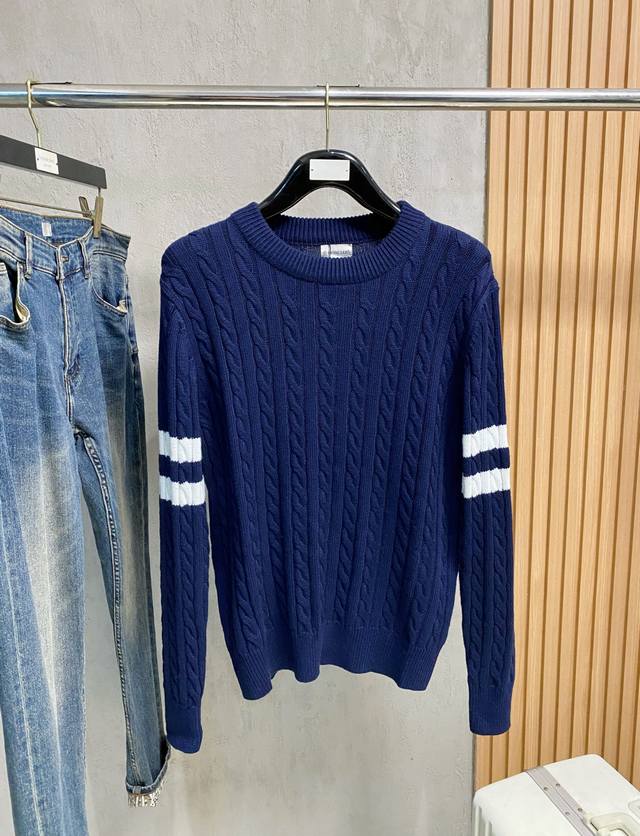 蒙口 2025秋冬新款针织羊毛衫 高品质意大利进口羊毛混纺面料，高密度针织，时尚百搭毛衣，帅气十足。经典Logo提花款。耐穿不易变形，版型，各种风格都能轻松Ho