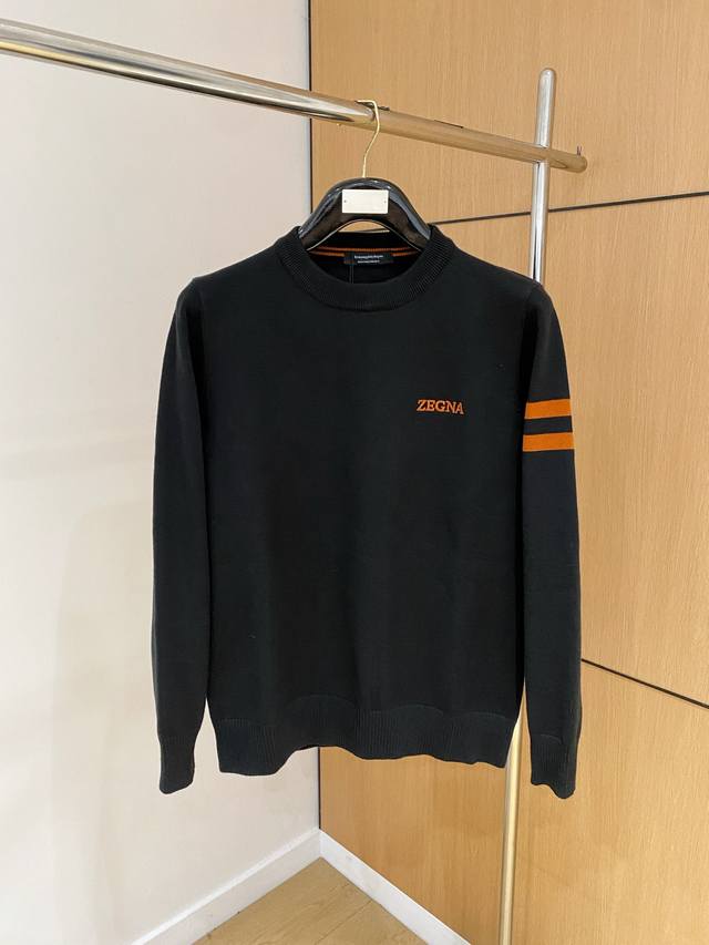 杰尼亚 2025秋冬新款羊毛毛衣 高品质意大利进口羊毛混纺面料，高密度针织，时尚百搭毛衣，帅气十足。经典Logo标志 更耐穿更加不易变形，专柜版型，各种风格都能