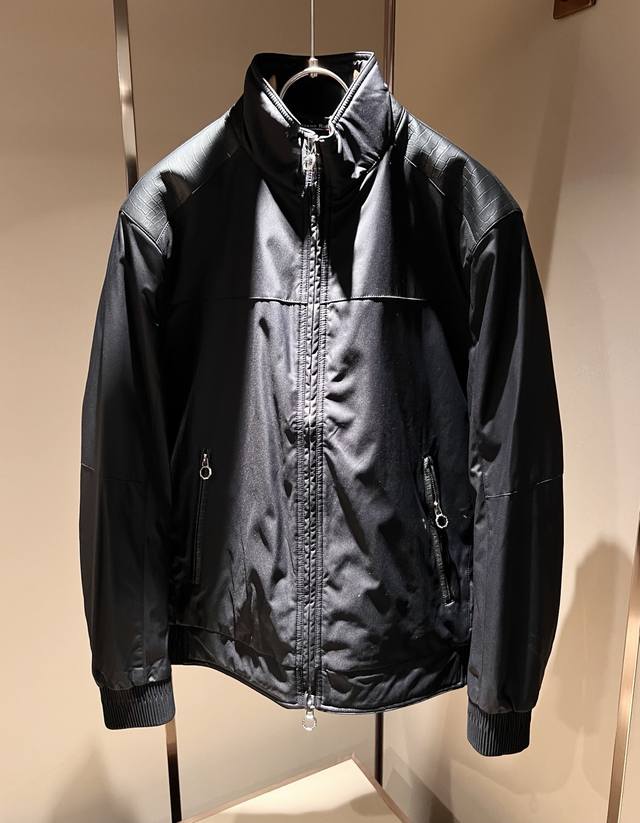 Stefano Ric*I 史蒂芬.尼治 2025秋冬新款羽绒夹克外套，贸易公司渠道稀出，同步官网发售！系列情侣上线，面料透气有一定的自重感，定制原版进口顶级聚