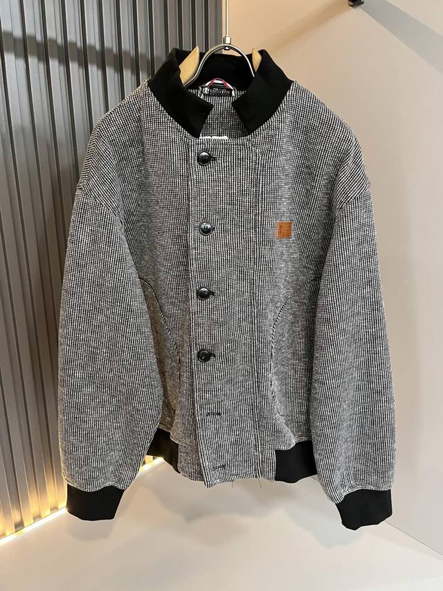 Bc-Brunello Cucineli 2025秋冬新款男士夹克外套，众多明星都爱穿的时尚百搭单品！衣身皮革Logo设计！Logo五金拉链超级好看,喜欢经典简