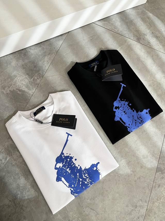 保罗polosport 2026春夏新款短袖T恤，简约纯色时尚款不乏有许多设计大咖们都对于纯色都有着难以割舍的情怀。这是一种对于传统的致敬，也是一种对于情调的怀