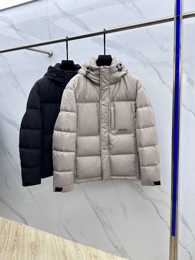 Zegna杰尼亚 2025秋冬新款羽绒服 原版订制五金配件全进口原版定制 欢迎对比 绝对的高品质 采用顶级90白鸭绒 超柔软 充羽量蓬松饱满 超级重工 面料做工