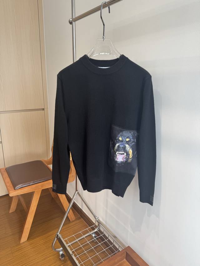 纪梵希 25Ss秋冬 新品 毛衣专供狠货，进口原版科技羊毛精纺！精细针织一体，色彩混织纯手工技艺呈现 档次极高，凸显衣着品味与奢华 工艺精湛！定制原版工艺螺纹上