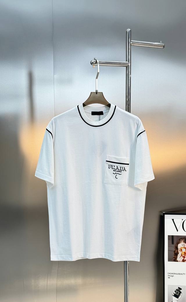 prada普拉达26S新品潮牌T恤.男女同款采用高品质 G纯棉，柔软透气，夏天穿超舒服欧码：S-Xl 175 145斤建议M