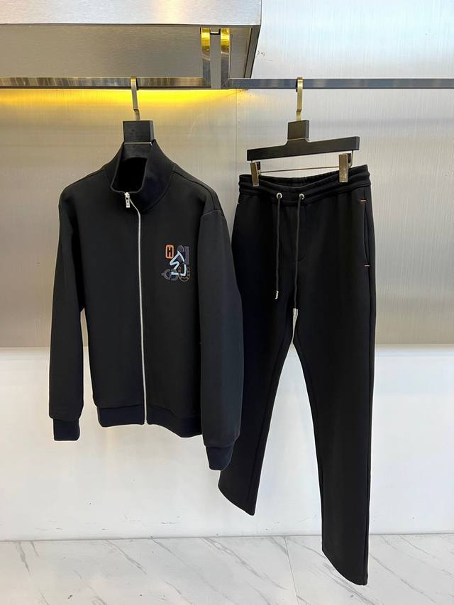 新品爱马仕套装新品套装爱马仕Hermes卫衣p ,卫裤p260Ssaw秋季新品,男士经典马橙色“H”刺绣徽标时尚撞色运动休闲立领拉链开衫外套+抽绳卫裤套装!洋行 新品爱马仕套装新品套装爱马仕Hermes卫衣p ,卫裤p260Ssaw秋季新品,男士经典马橙色“H”刺绣徽标时尚撞色运动休闲立领拉链开衫外套+抽绳卫裤套装!洋行