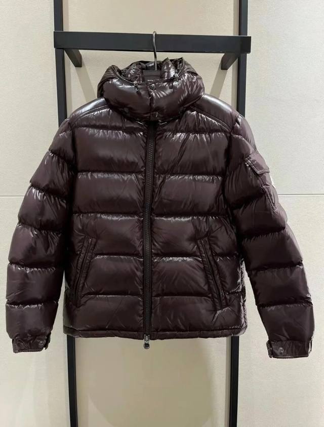 涨价！ Moncler Maya限定深棕色 巧克力色 柜台实拍展示.