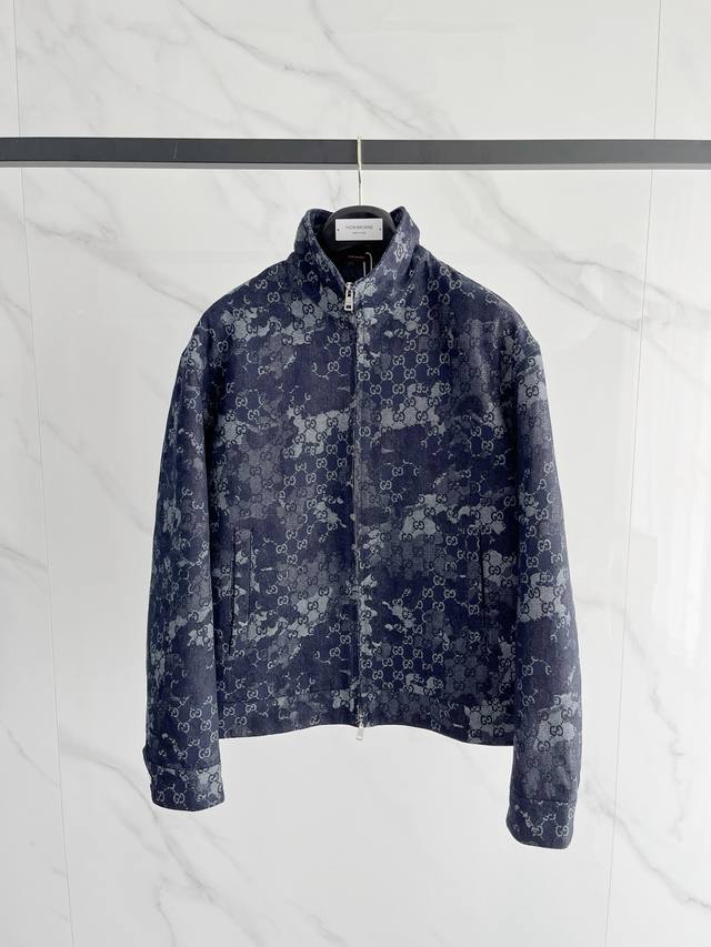 G家2025秋冬新款原版1:1订制五金配件全进口原版定制 欢迎专柜对比 绝对的高品质 采用顶级95白鸭绒 超柔软 充羽量蓬松饱满 超级重工 面料做工杠杠的版型完