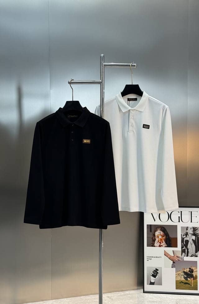 Loro piana诺悠翩雅 25S秋冬新款男士休闲polo.采用最新的经典的Lp原版五金打造的标识！打造灵动生趣的品牌力量.让品牌更具看点与规格，有着莫名的吸